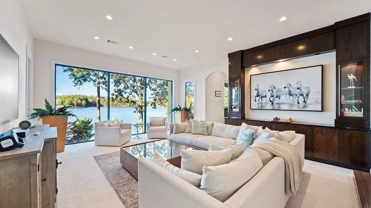 Photo of Livingroom in Hot Springs