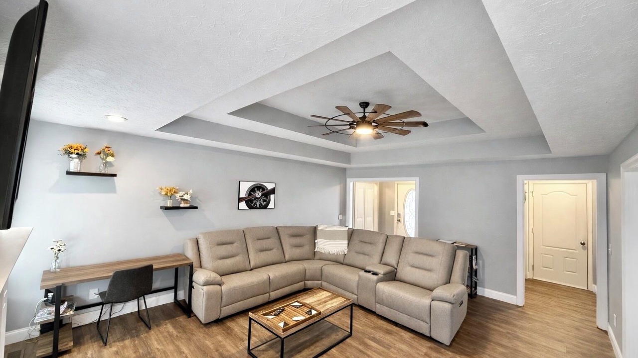 Photo of Livingroom in Bowling Green