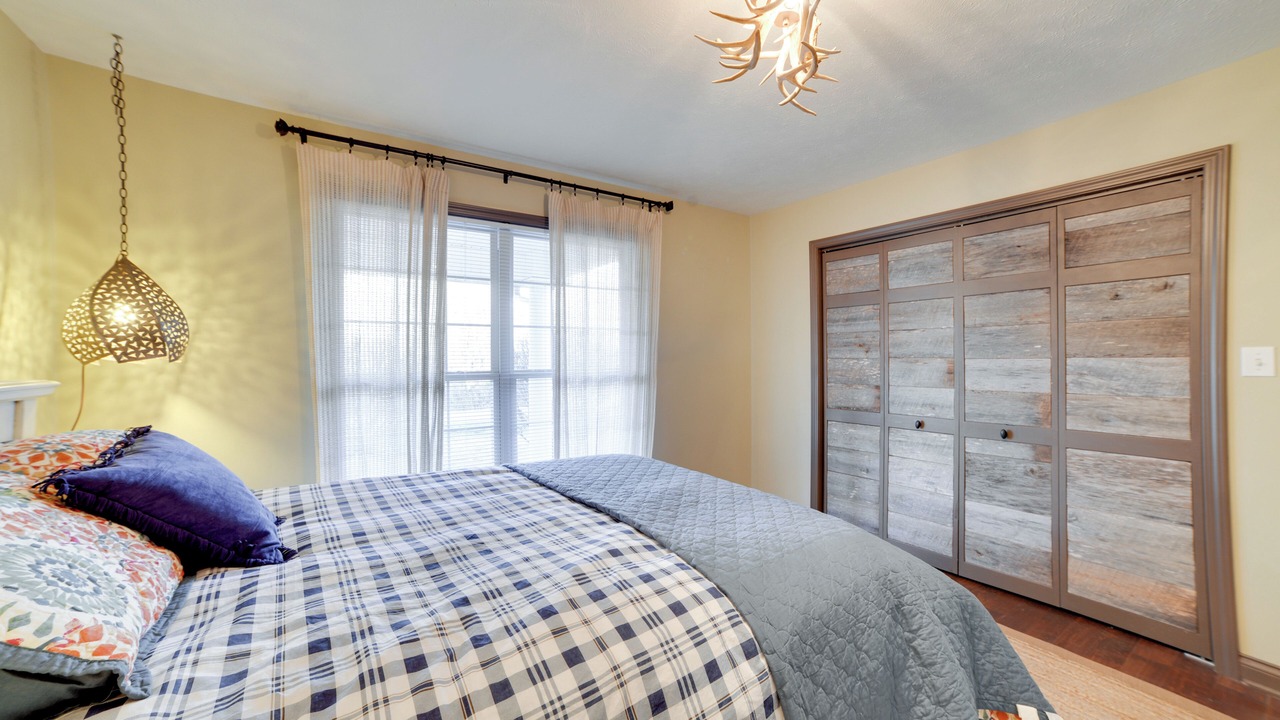 Photo of Bedroom in Big Sandy