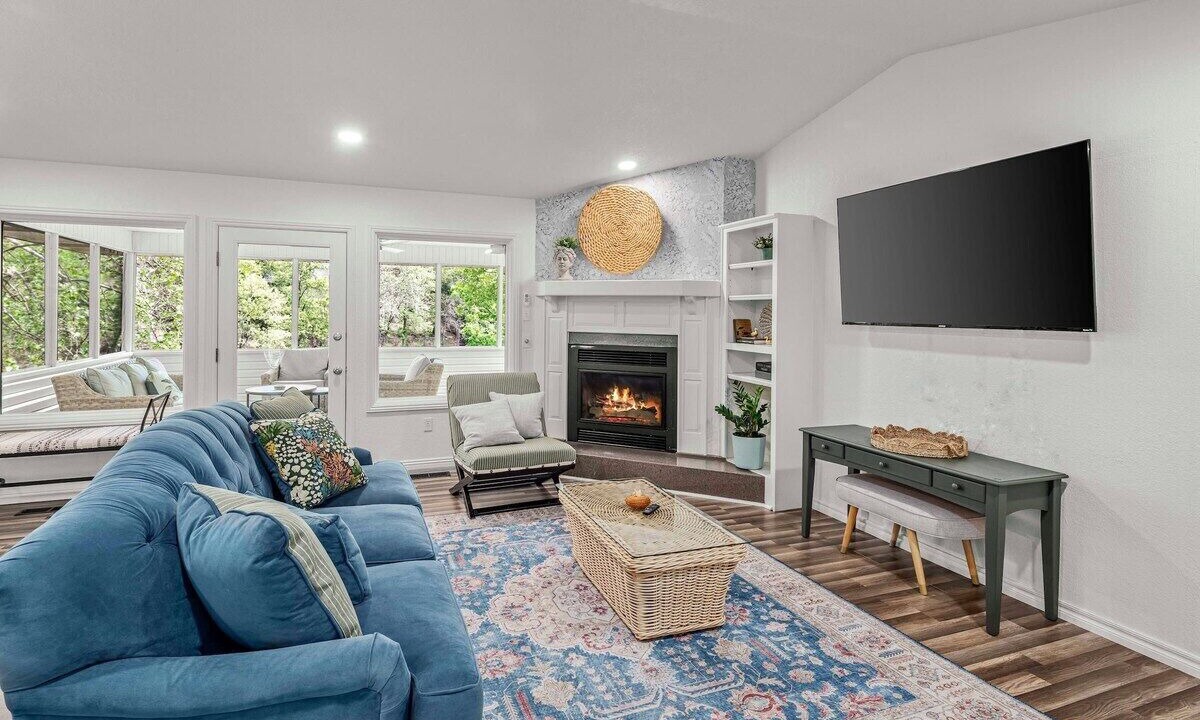 Photo of Livingroom in Bella Vista