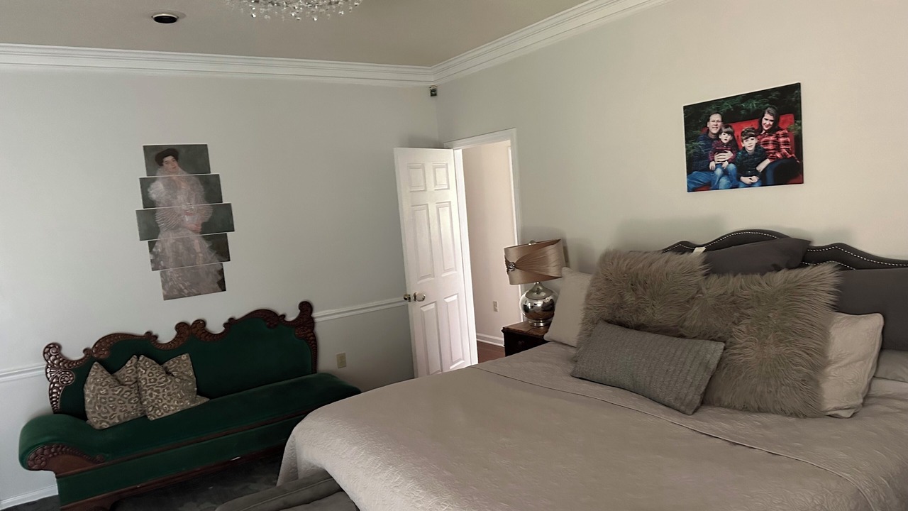 Photo of Bedroom in Woodland Hills Estates