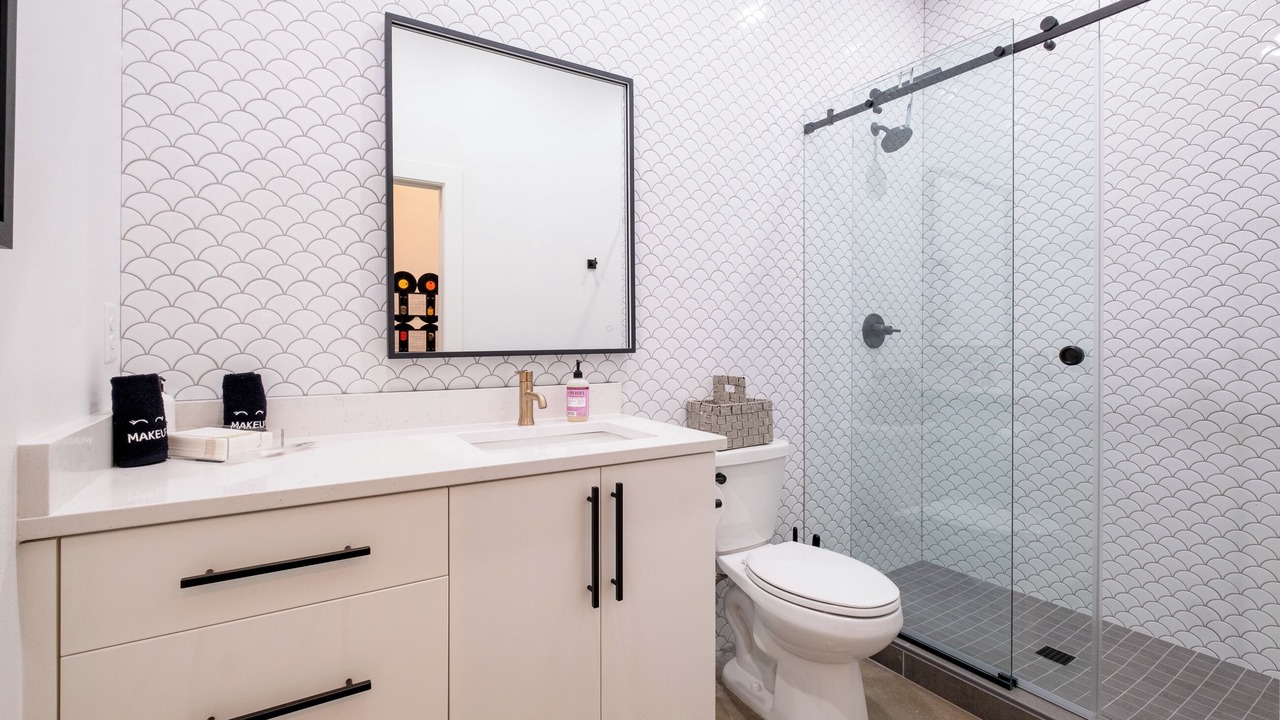 Photo of Bathroom in Capital View