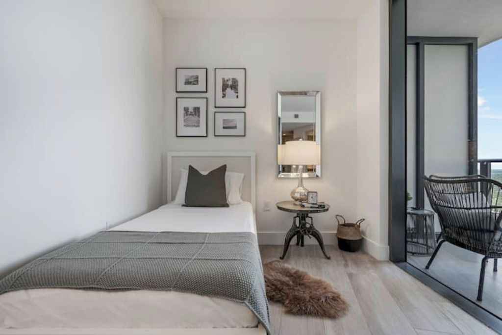 Photo of Bedroom in Midtown