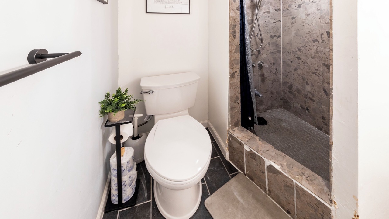 Photo of Bathroom in Waikiki