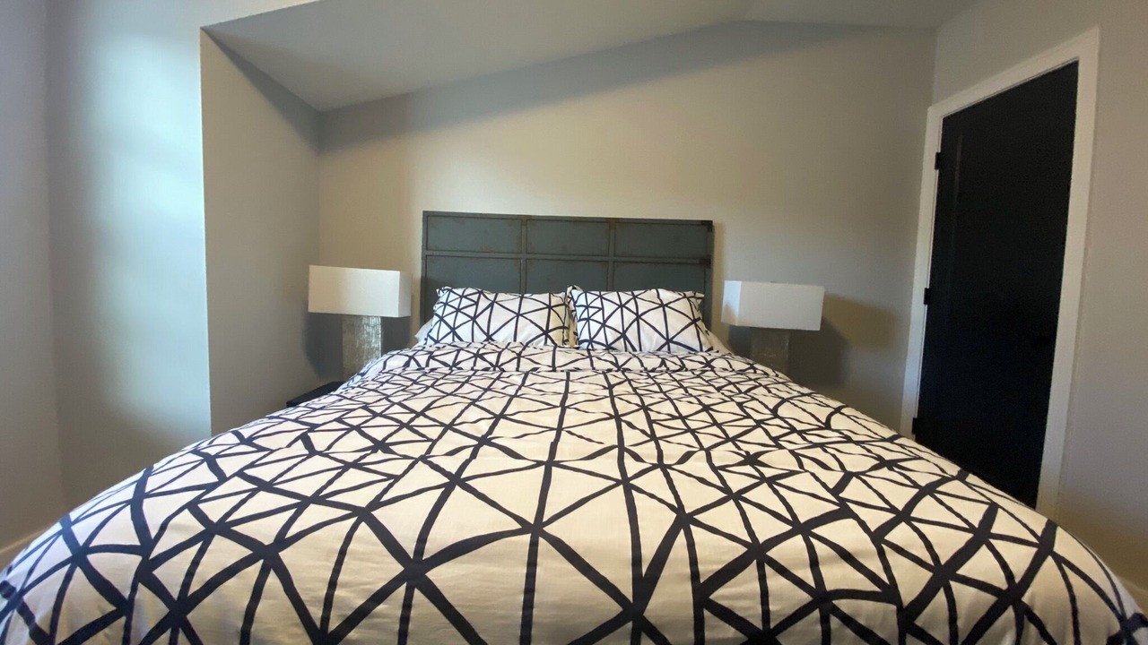 Photo of Bedroom in Plaza Westport