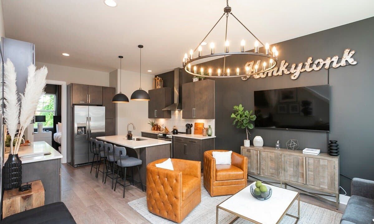 Photo of Livingroom in Katie Hill Neighborhood