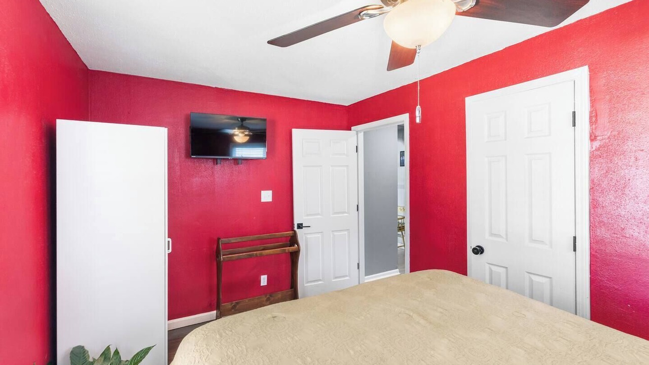 Photo of Bedroom in Owensboro