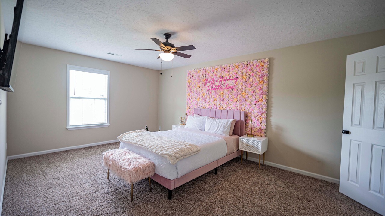 Photo of Bedroom in Ashland City