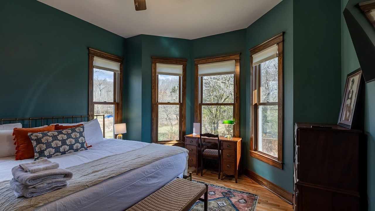 Photo of Bedroom in Dickson