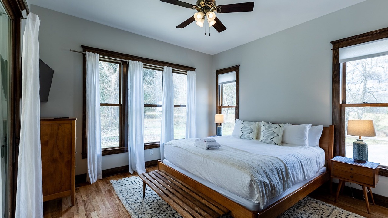Photo of Bedroom in Dickson