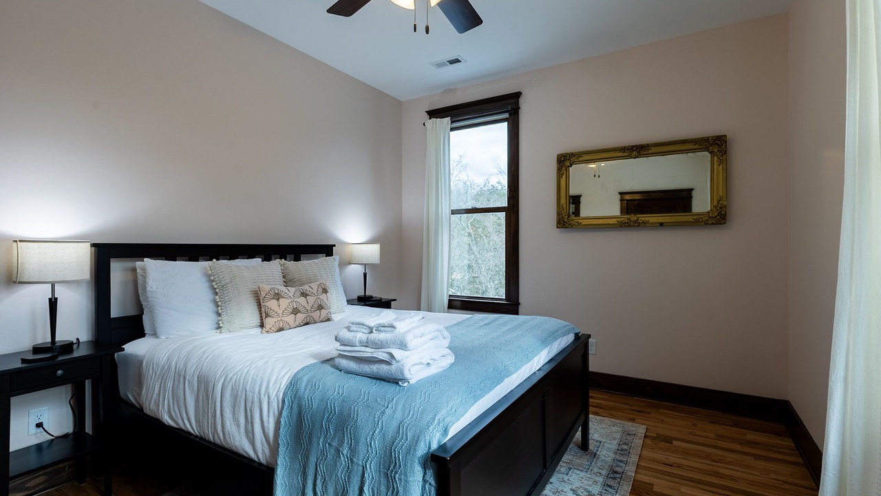 Photo of Bedroom in Dickson