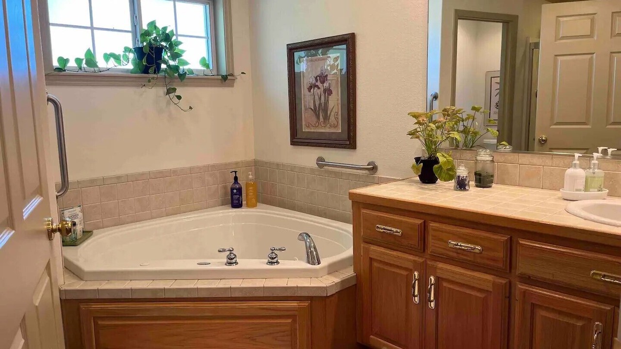 Photo of Bathroom in Arkadelphia