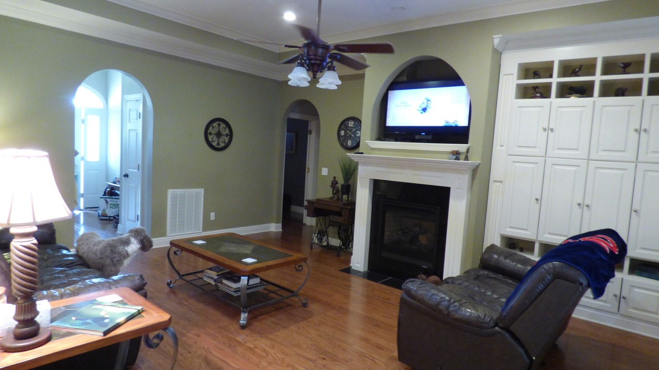 Photo of Livingroom in Twelve Oaks