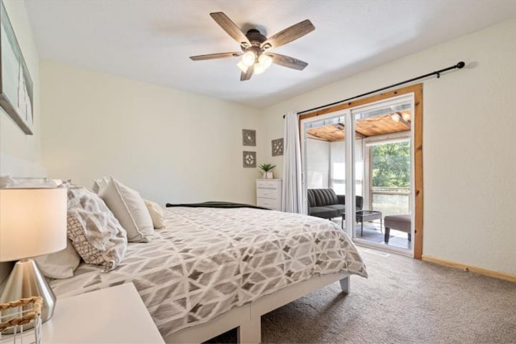 Photo of Bedroom in Lost Bridge Village