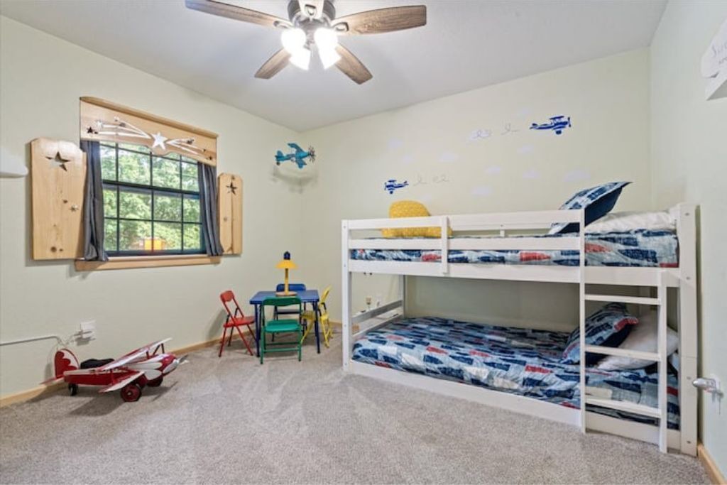 Photo of Bedroom in Lost Bridge Village
