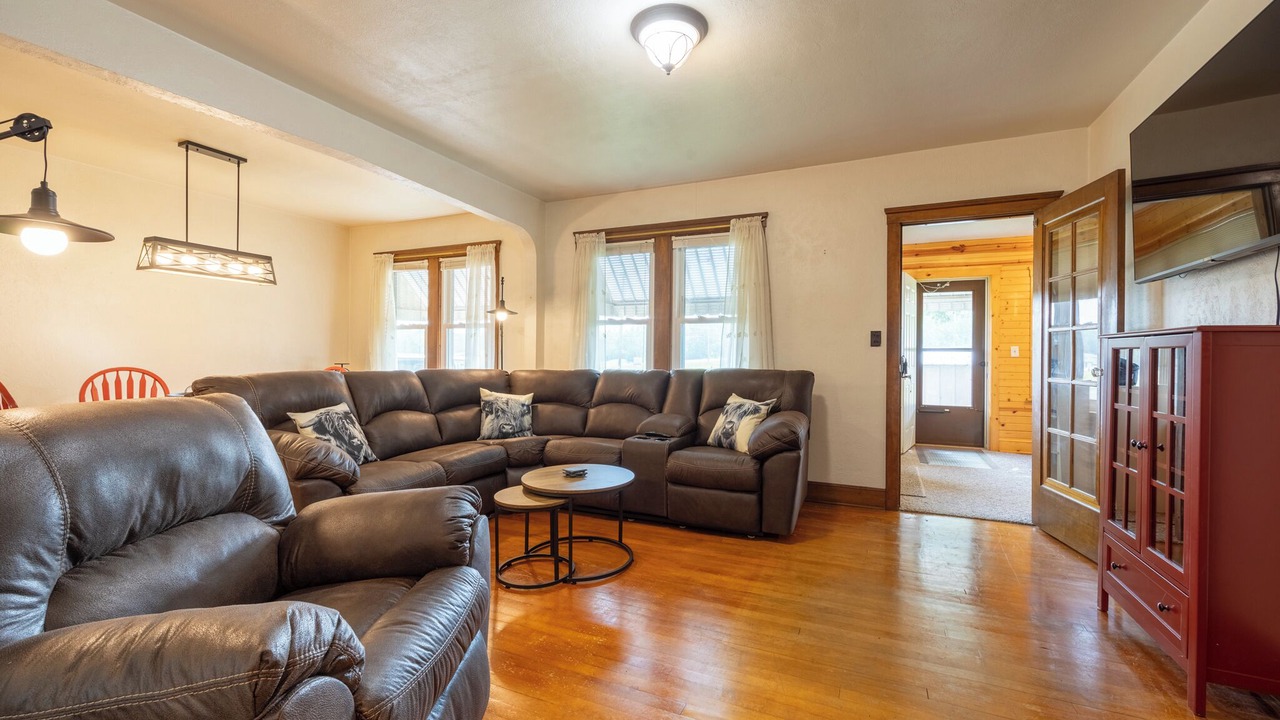 Photo of Livingroom in Chippewa Falls