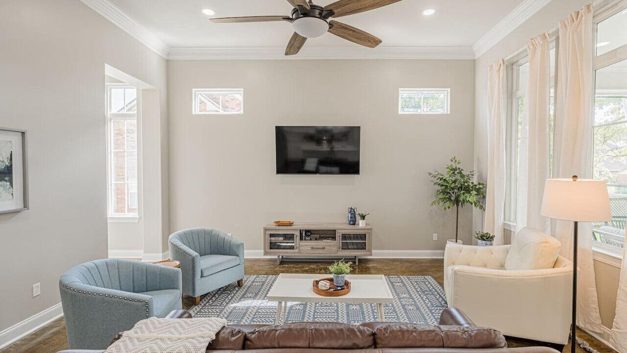 Photo of Livingroom in Lafayette