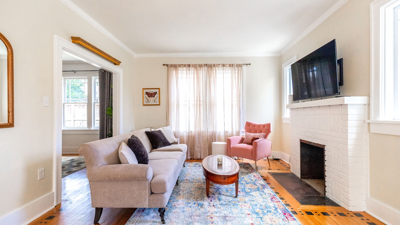 Photo of Livingroom in Heights