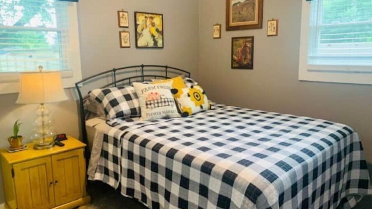 Photo of Bedroom in Bowling Green