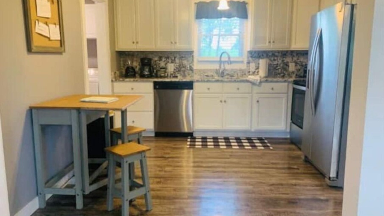 Photo of Kitchen in Bowling Green