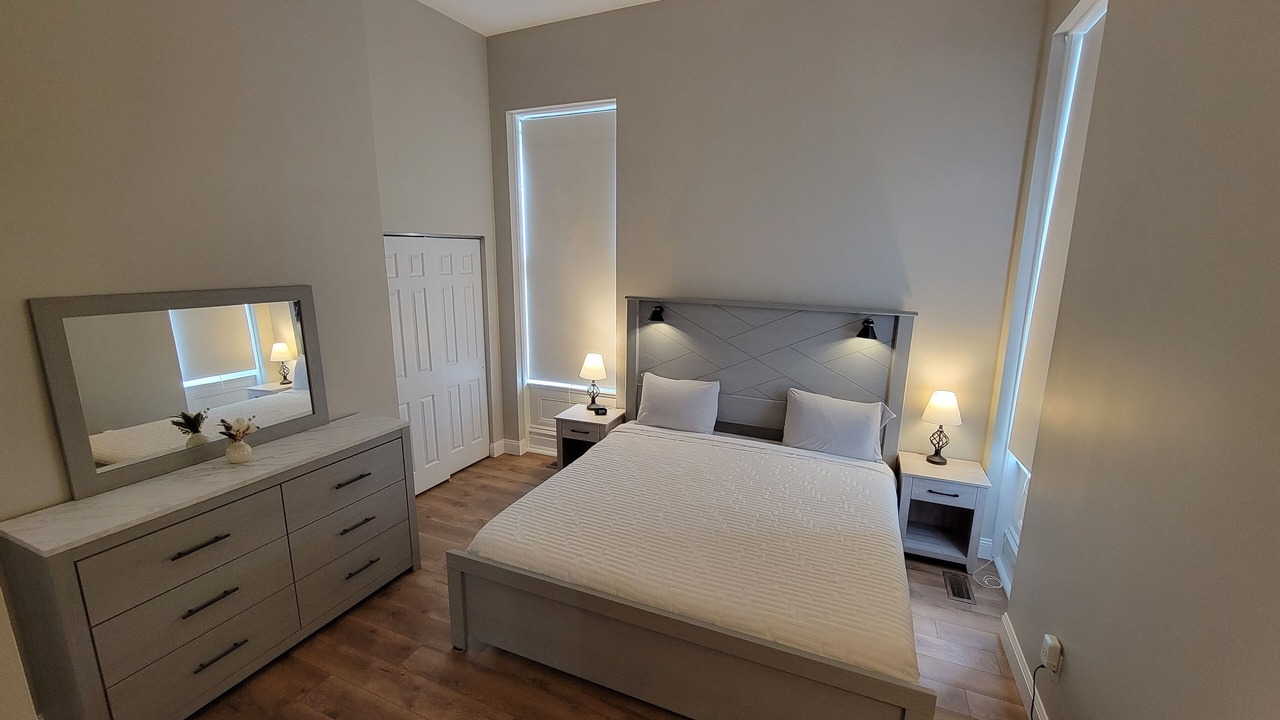 Photo of Bedroom in Lafayette Square