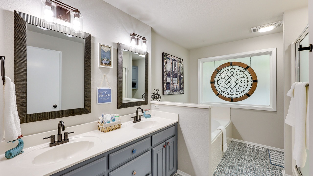 Photo of Bathroom in Hot Springs Village