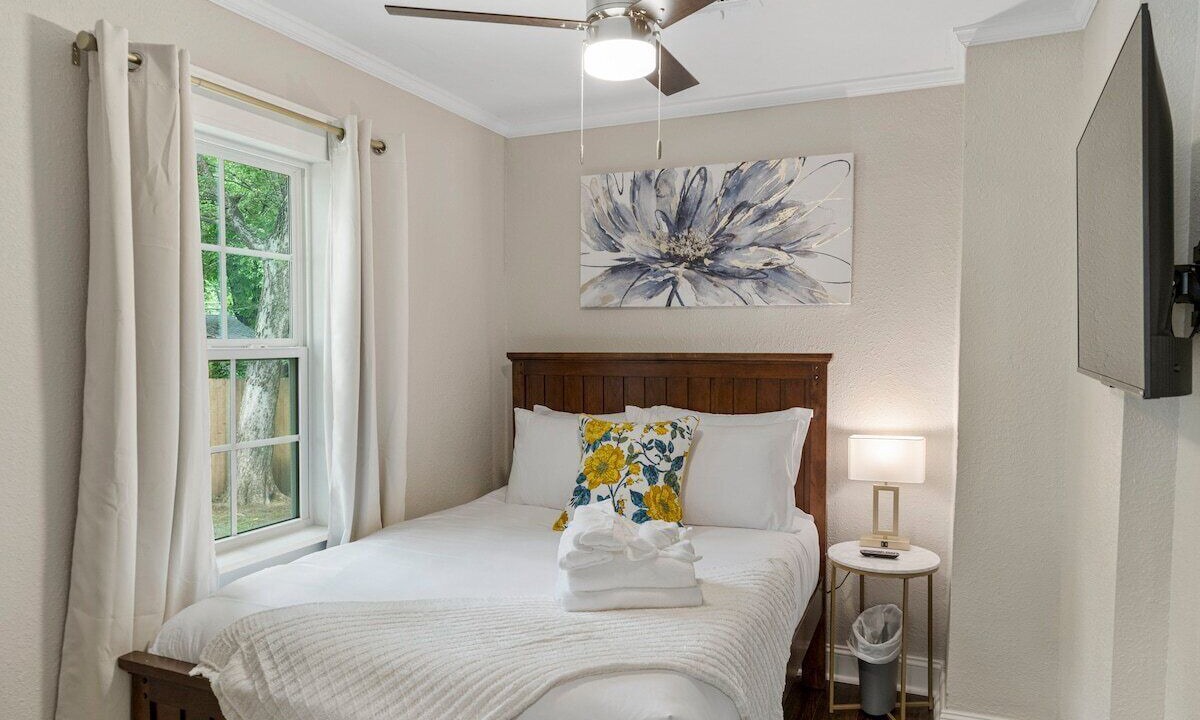 Photo of Bedroom in Tulsa
