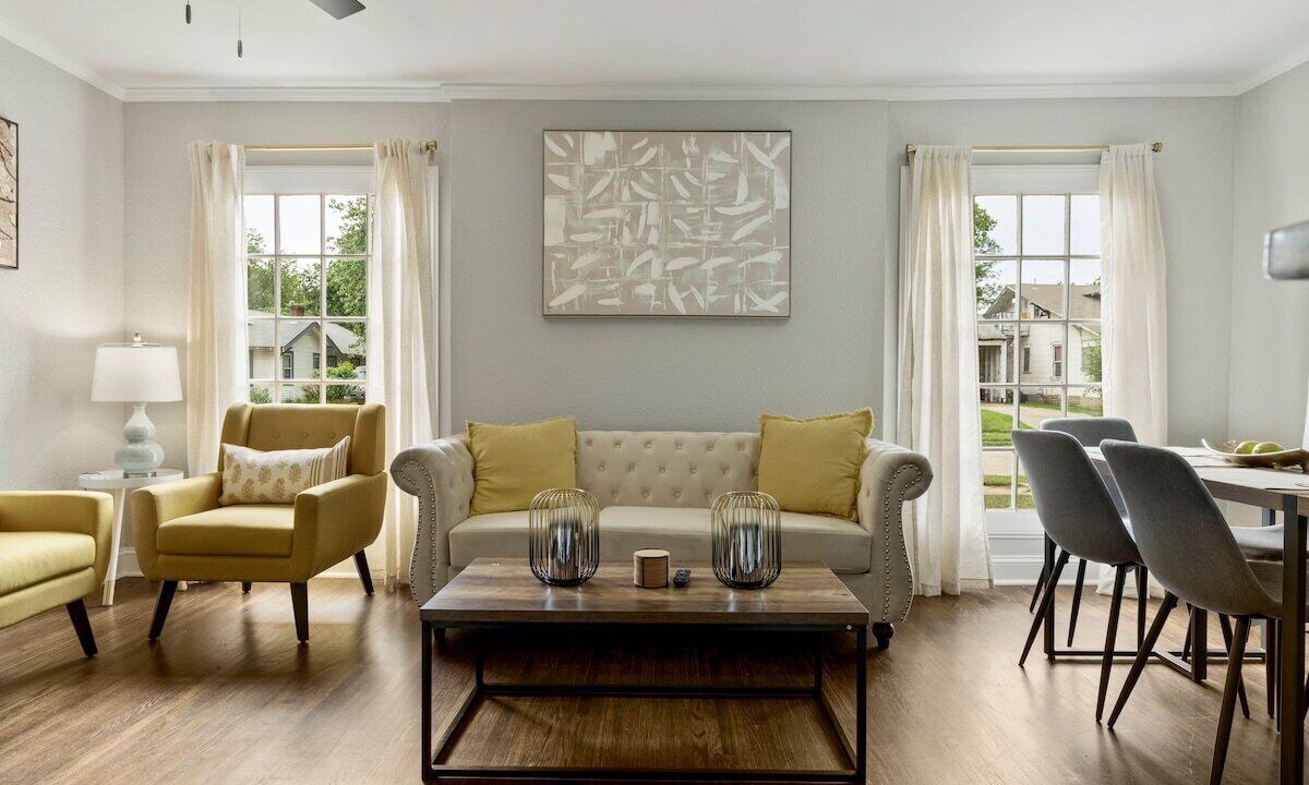Photo of Livingroom in Tulsa