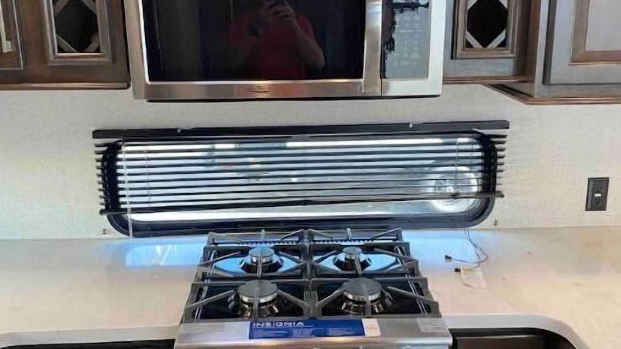 Photo of Kitchen in Castalian Springs
