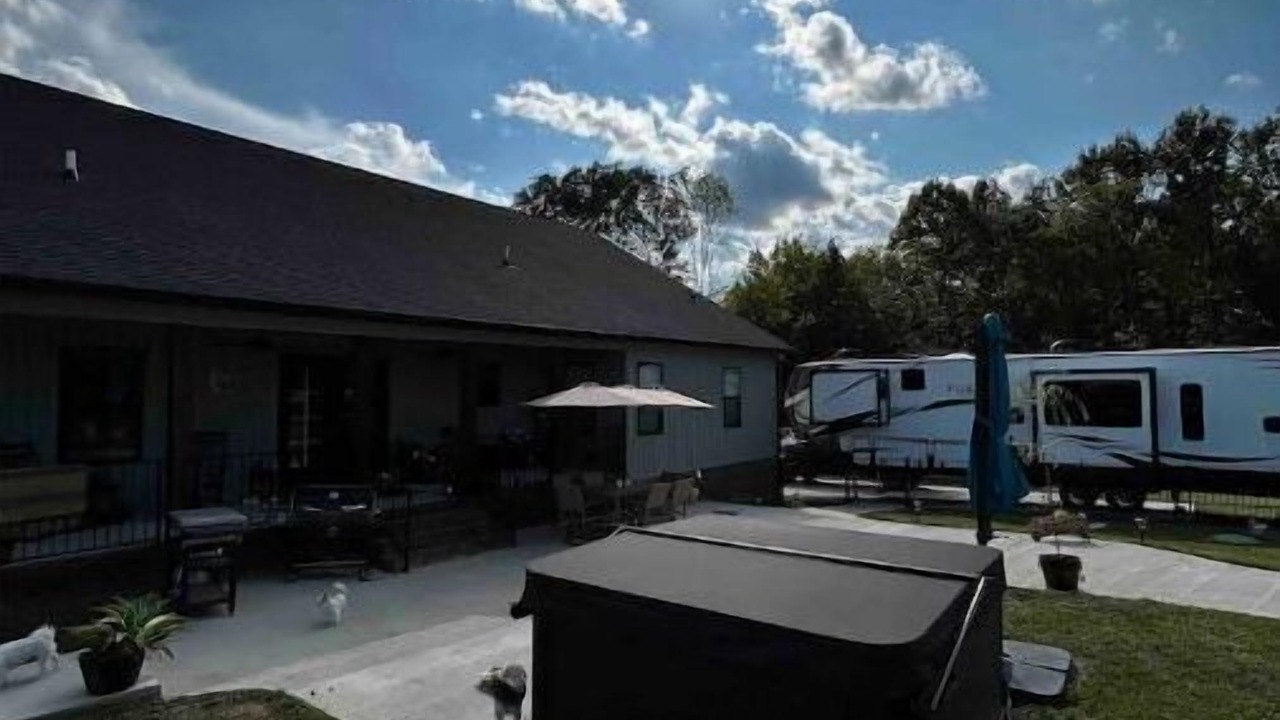 Photo of Patio Balcony in Castalian Springs