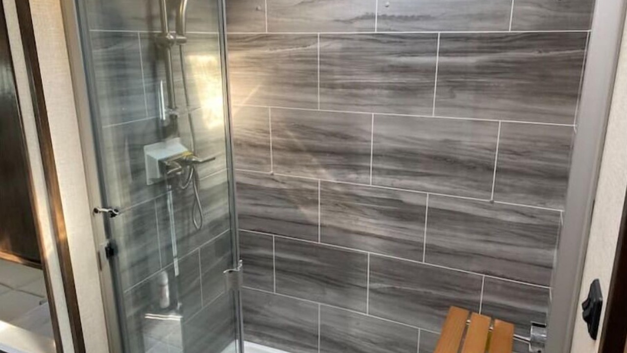 Photo of Bathroom in Castalian Springs