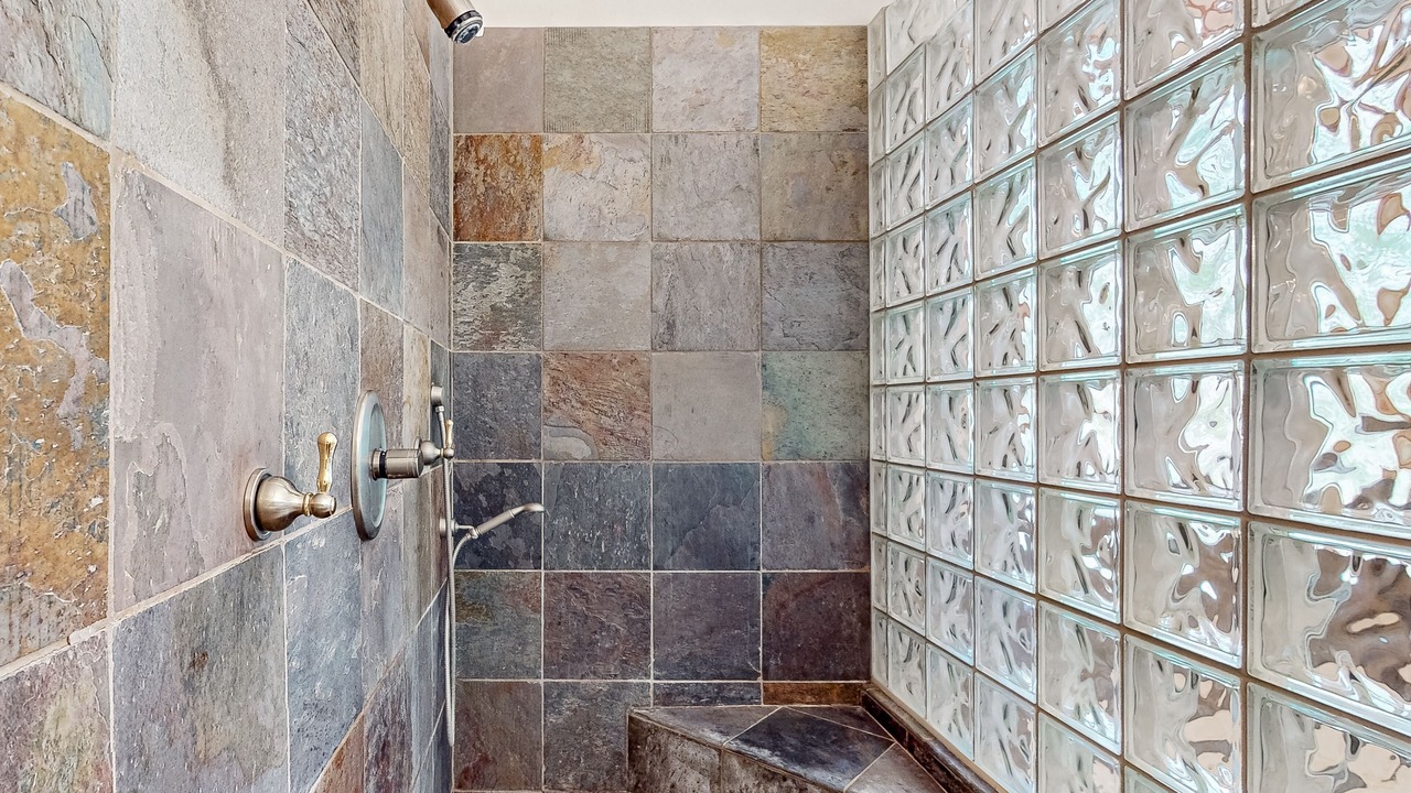 Photo of Bathroom in Eureka Springs
