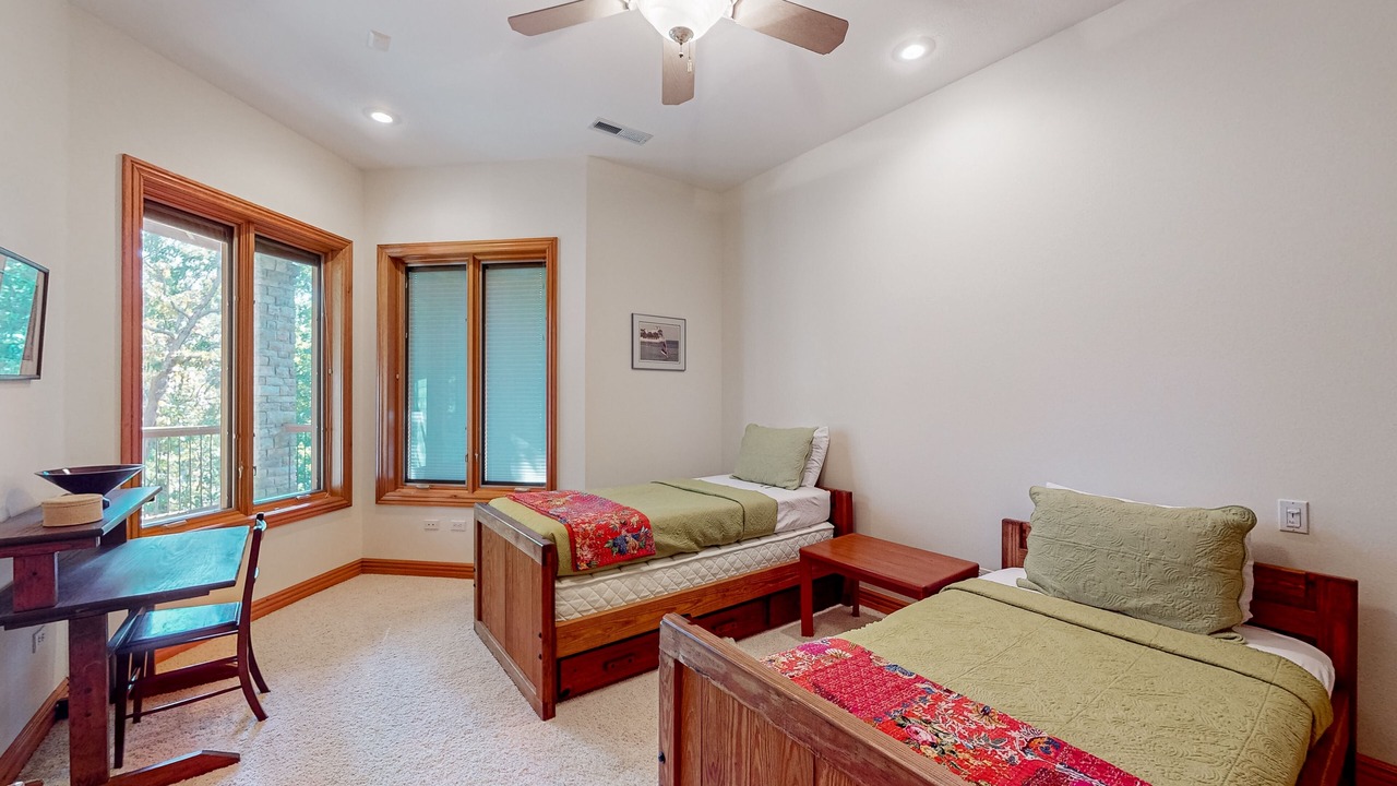 Photo of Bedroom in Eureka Springs