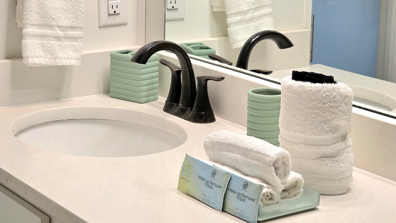 Photo of Bathroom in Highlands - Perkins