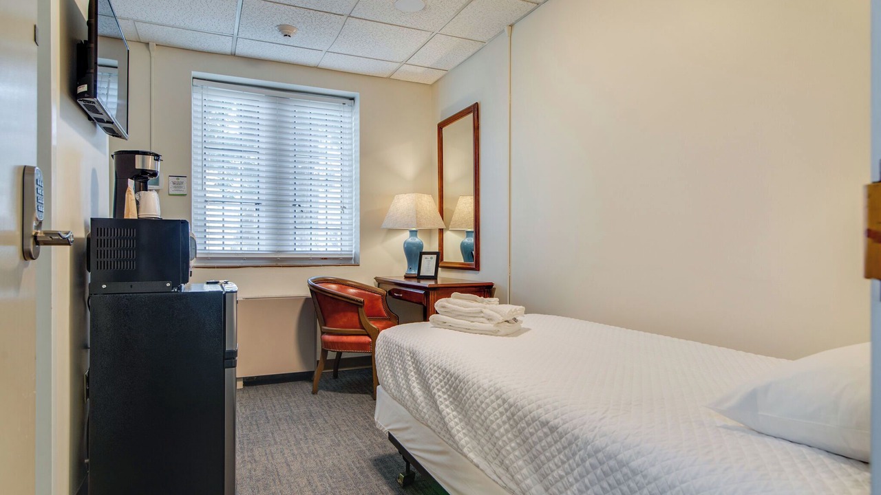 Photo of Bedroom in Music Row