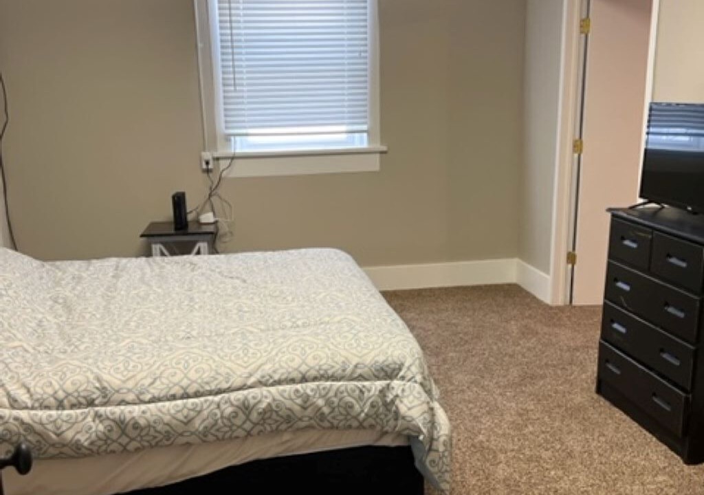 Photo of Bedroom in Centerville
