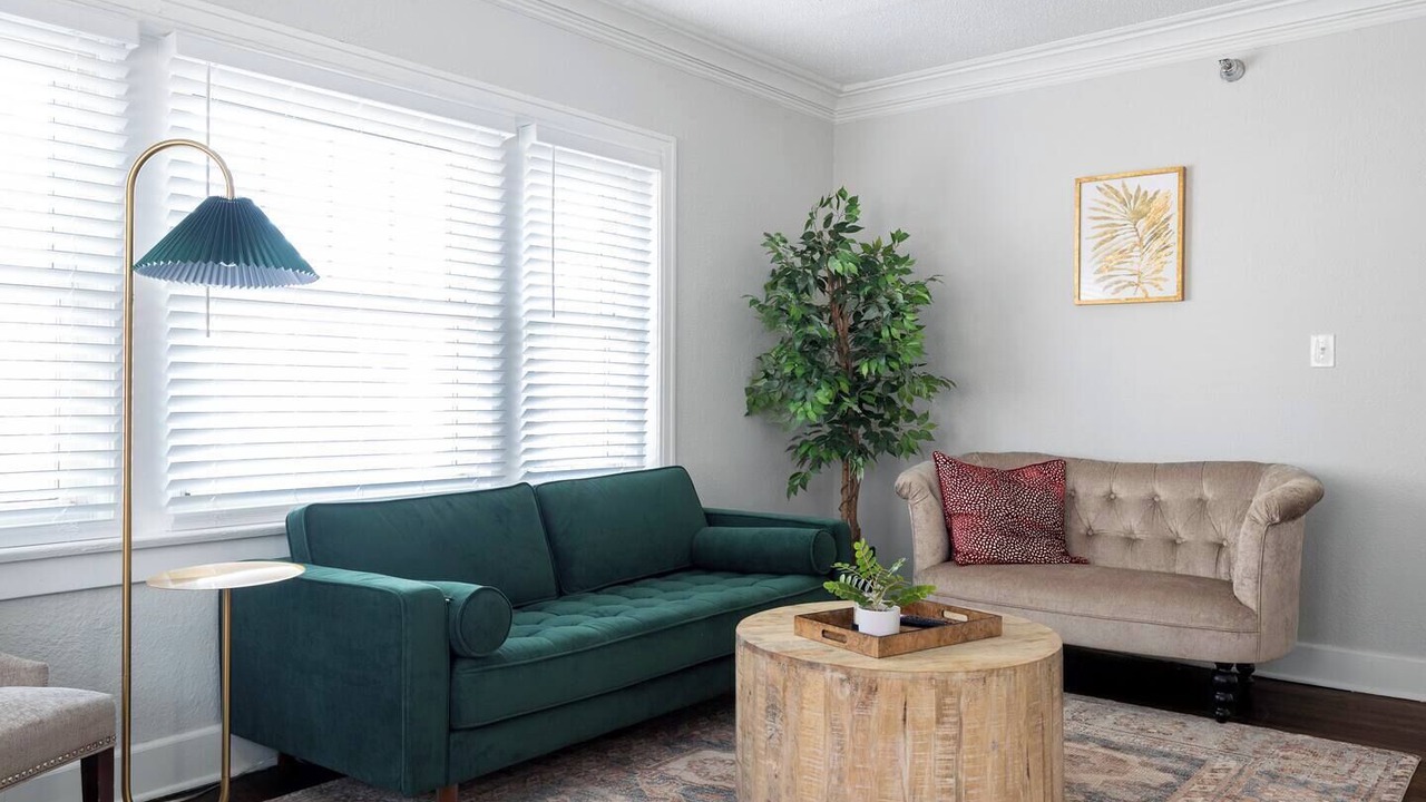 Photo of Livingroom in Central Hyde Park