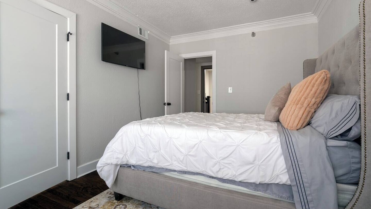 Photo of Bedroom in Central Hyde Park
