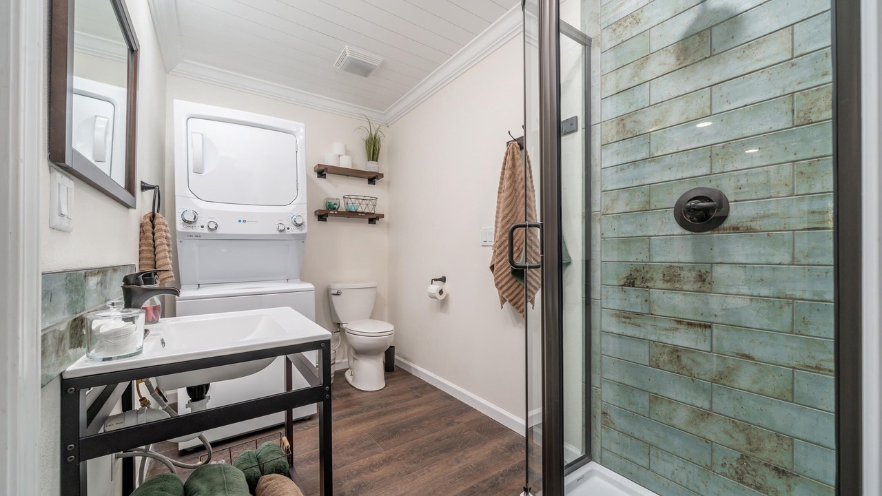 Photo of Bathroom in Hot Springs Village