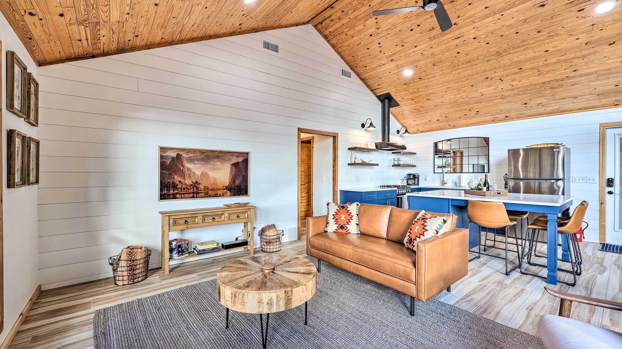 Photo of Livingroom in Rogers