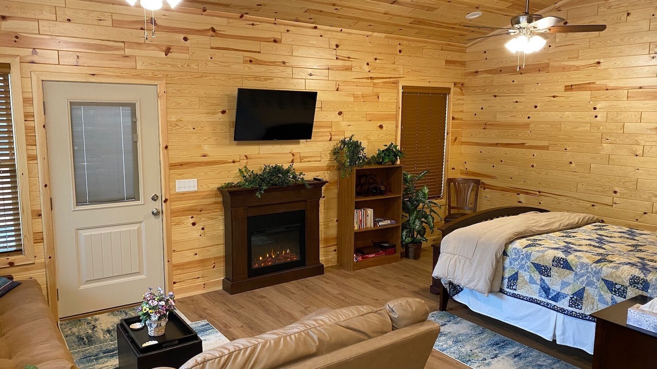 Photo of Bedroom in Sylvan Shores