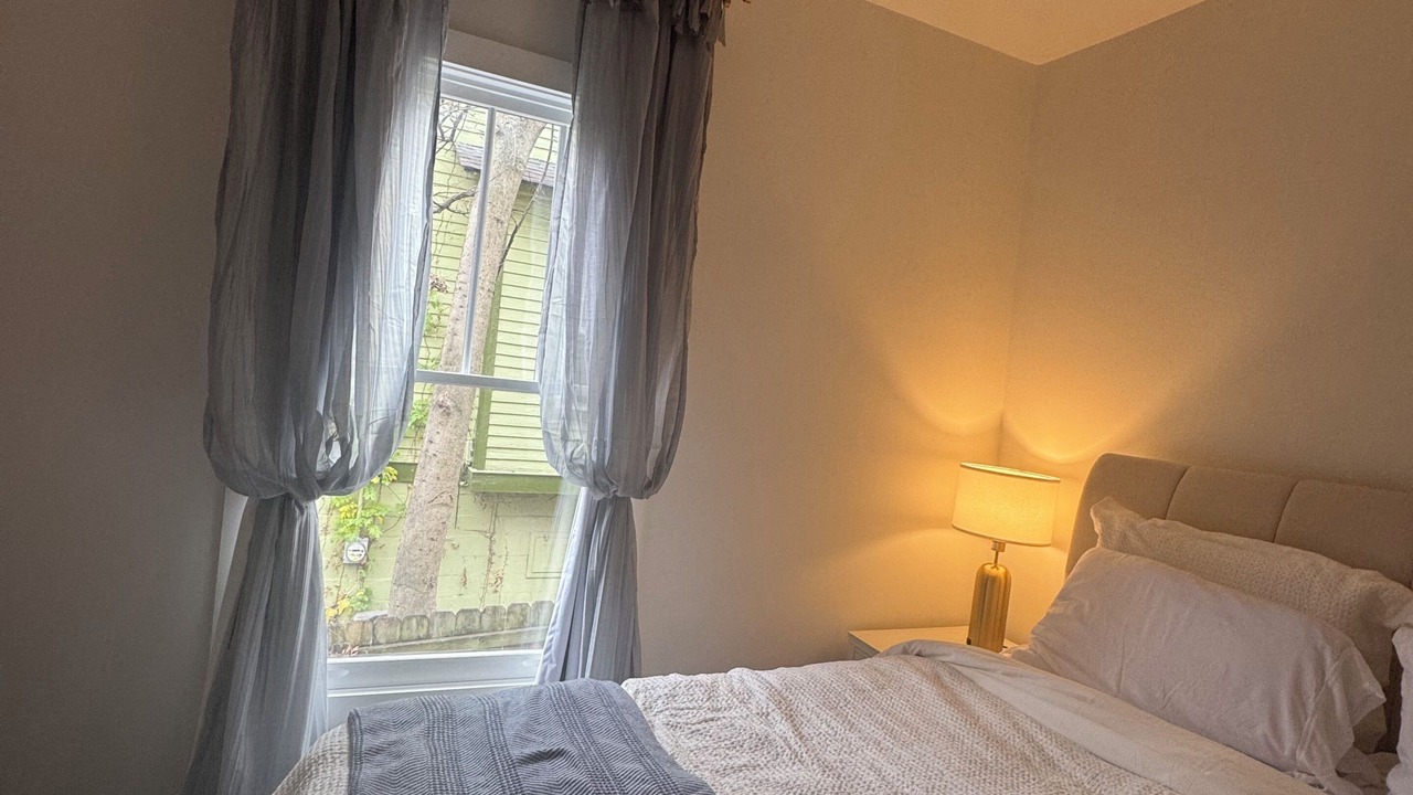 Photo of Bedroom in Eighth Avenue