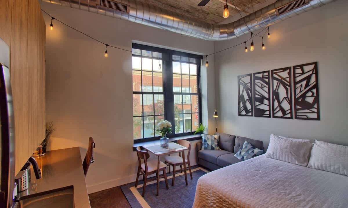 Photo of Bedroom in Midtown