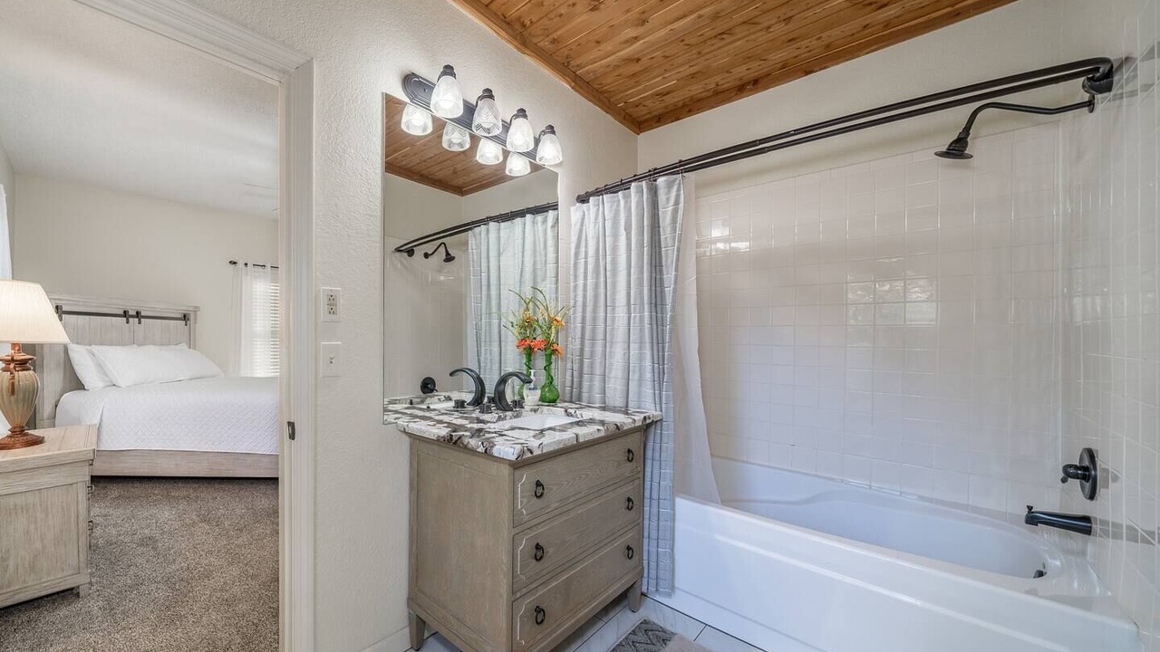 Photo of Bathroom in Mid America