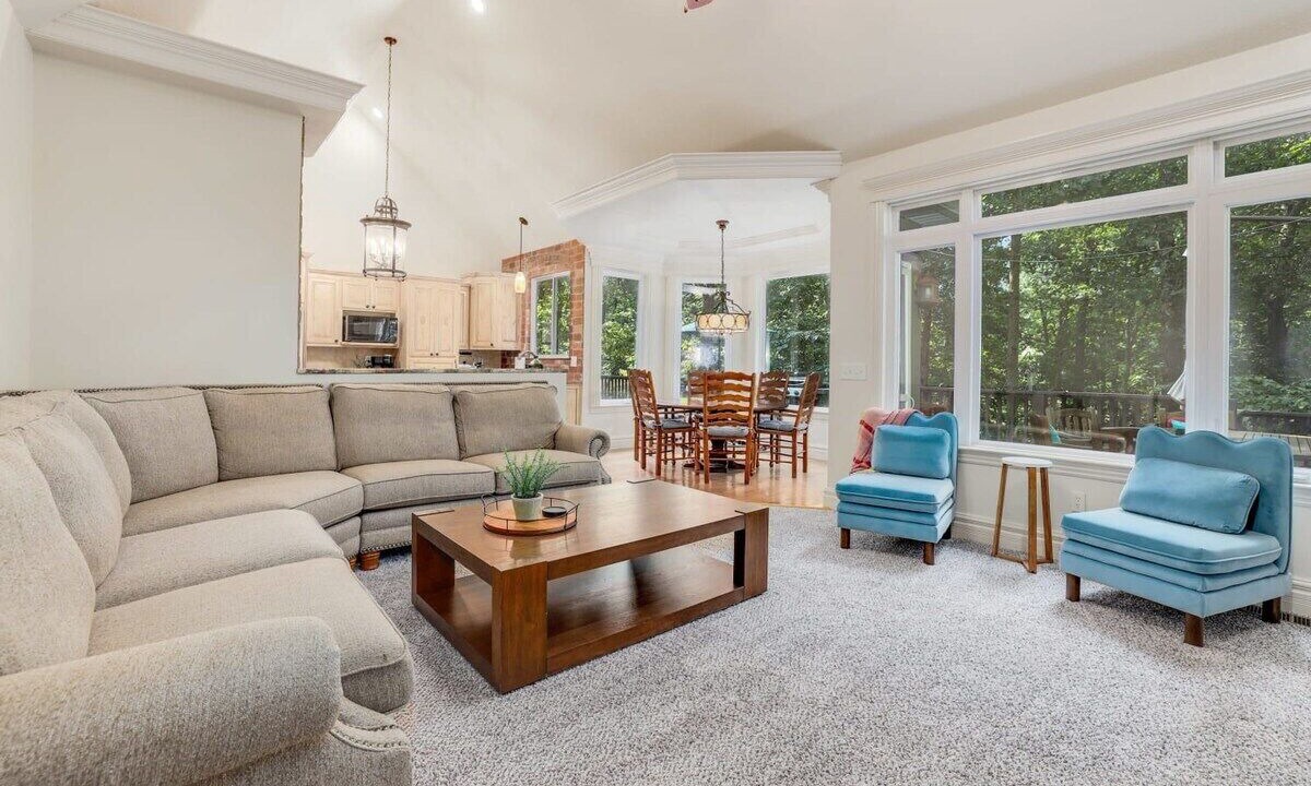 Photo of Livingroom in Bentonville
