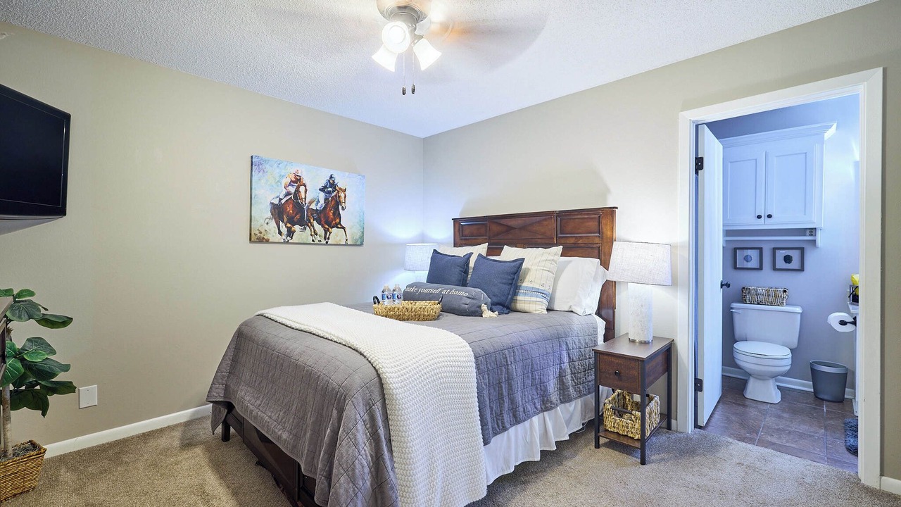 Photo of Bedroom in Hot Springs