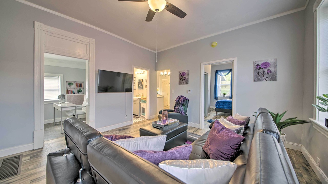 Photo of Livingroom in St. Louis