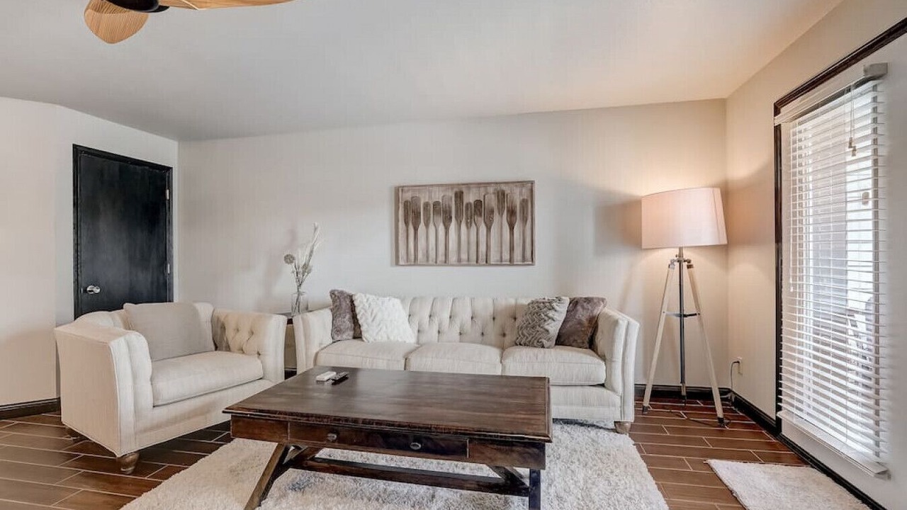 Photo of Livingroom in Lake Delton