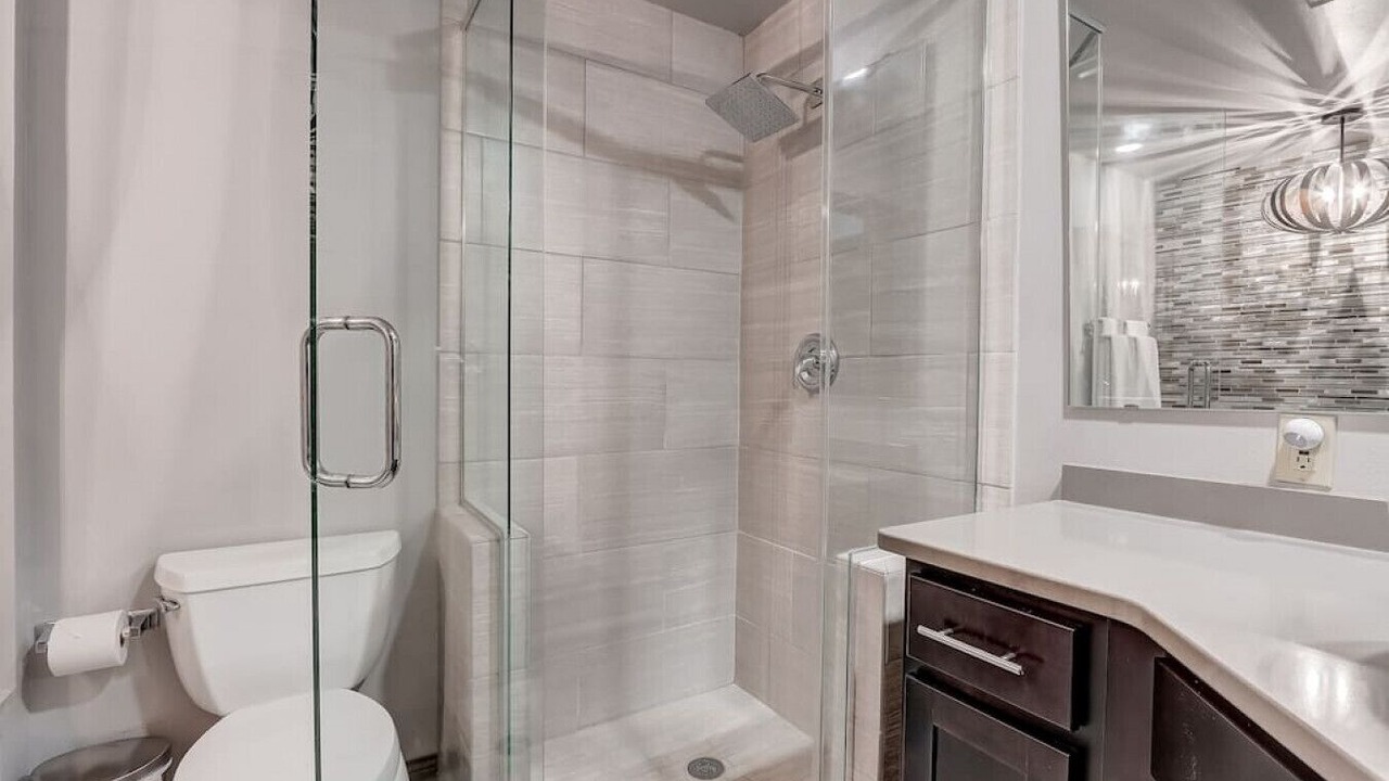 Photo of Bathroom in Lake Delton