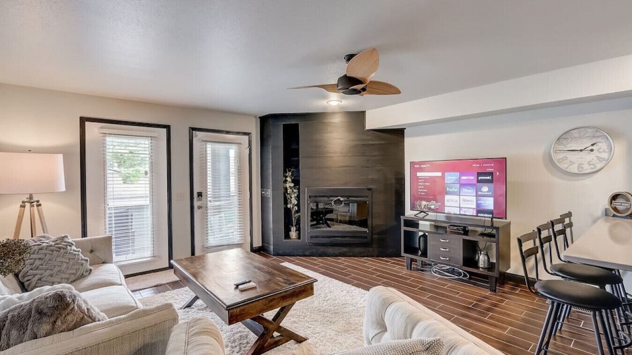 Photo of Livingroom in Lake Delton